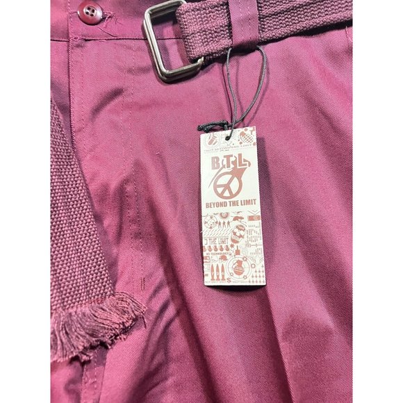 Beyond The Limit Shorts Mens 42 Red Cargo‎ Pocketed Zip Button Belted Men. - Picture 3 of 10